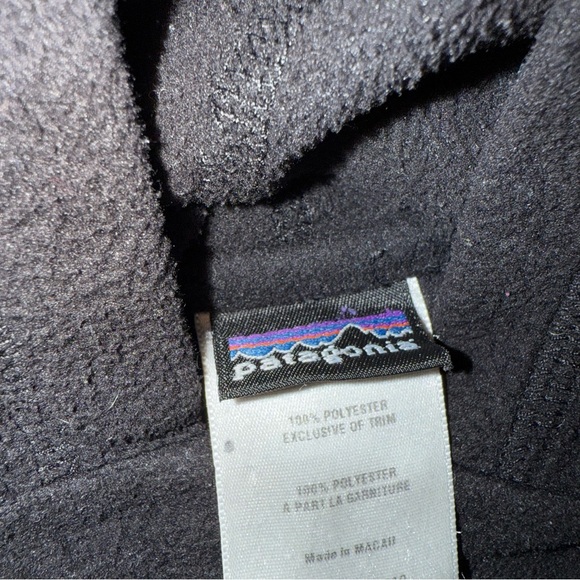 Patagonia Black Fleece Jacket - Picture 4 of 10